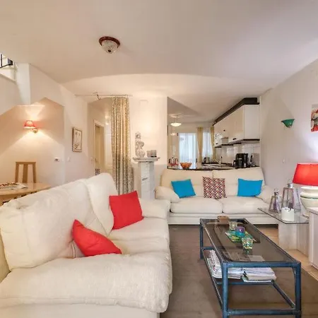 Apartamento Jardines De Ll *